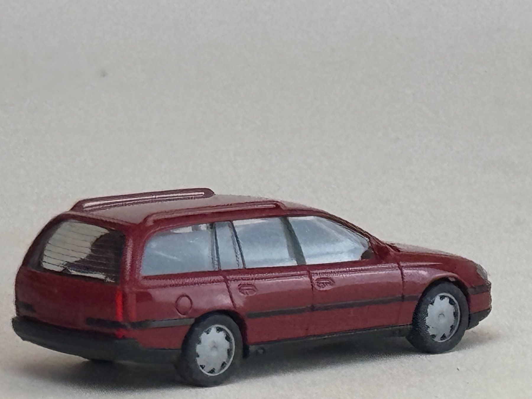 Herpa Voitures modèles: VE1- Herpa Opel Omega rot – D'occasion à Elm par Wikmtz 1