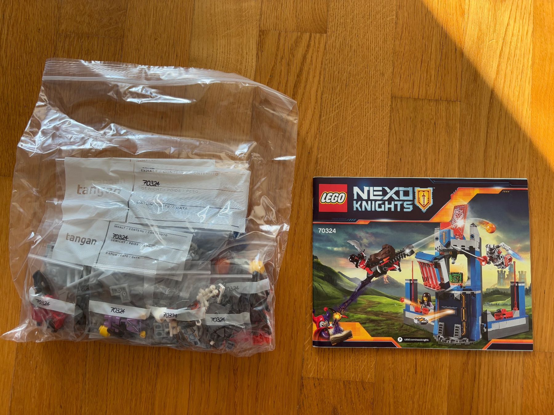 Lego Kit di costruzioni: LEGO Nexo Knights Set 70324 – Usato da Schlieren venduto da sch_df8p 1