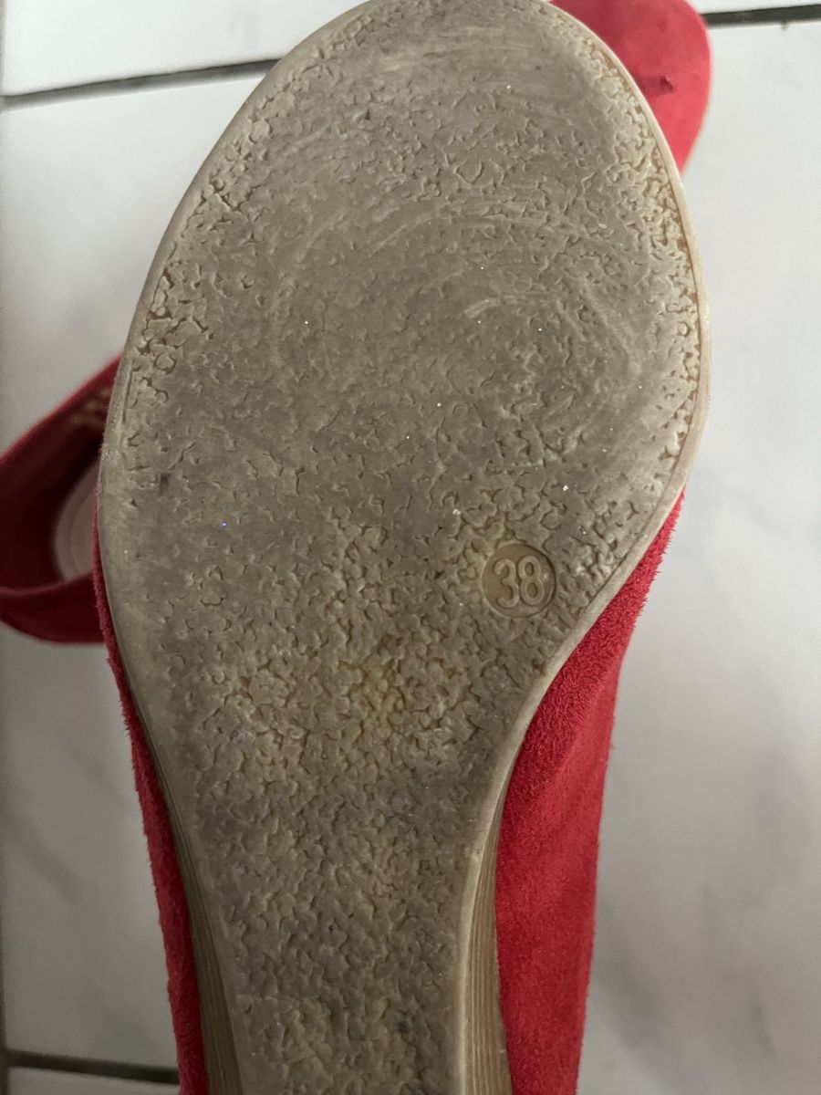 Scarpe da donna: rote Keilabsatz Pumps - Ariane – Usato da Jonschwil venduto da juliana_pluess 3
