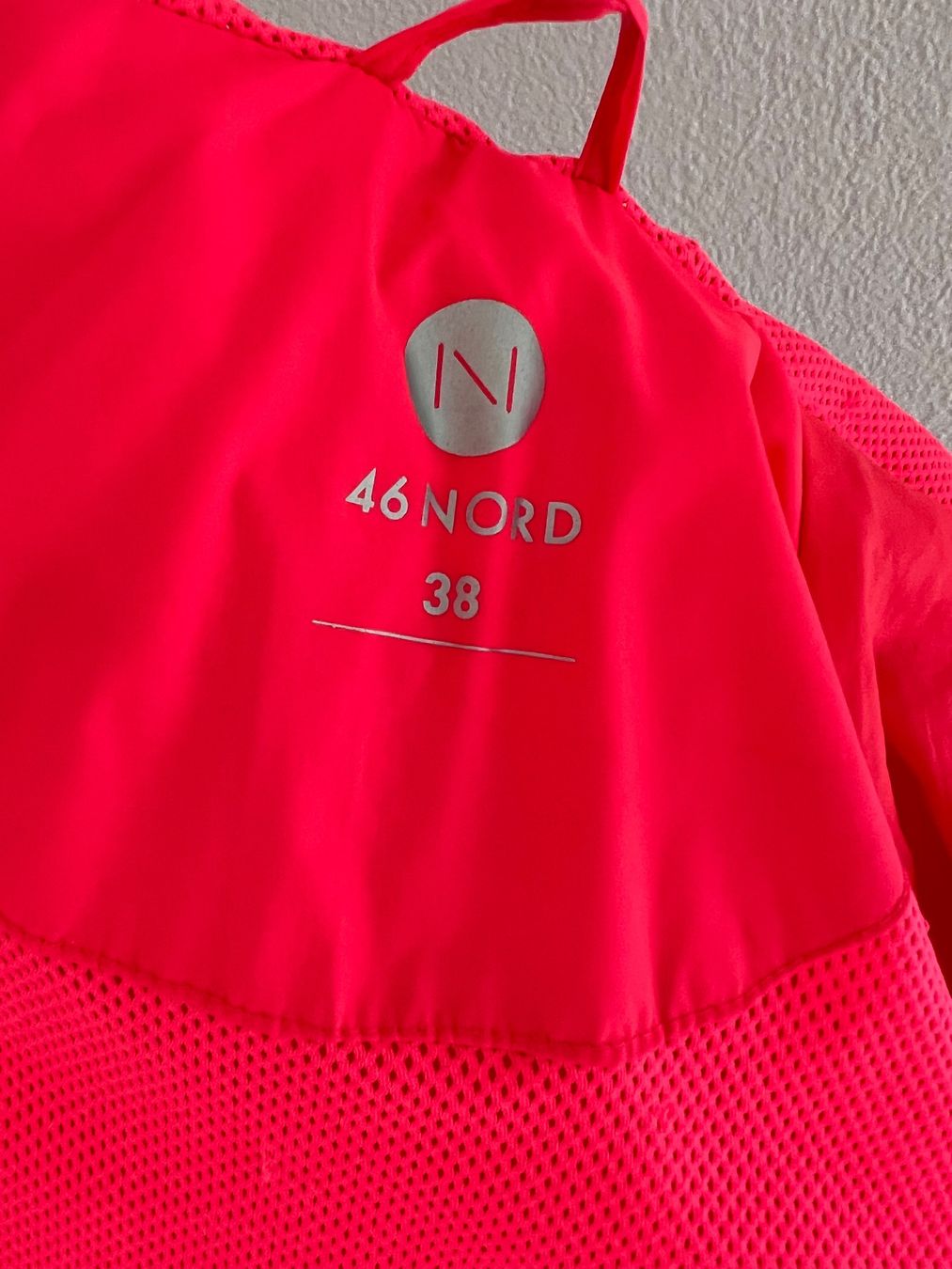 46 Nord Giacche: NORD 46 Regenjacke, Gr. 38 – Nuovo (secondo la descrizione) da Walzenhausen venduto da Cerna007 7