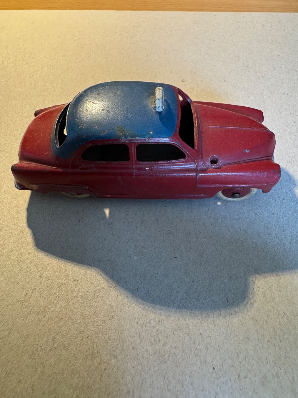 Dinky Toys Voitures modèles: Modèle réduit – D'occasion à Celigny par Chris1950 1