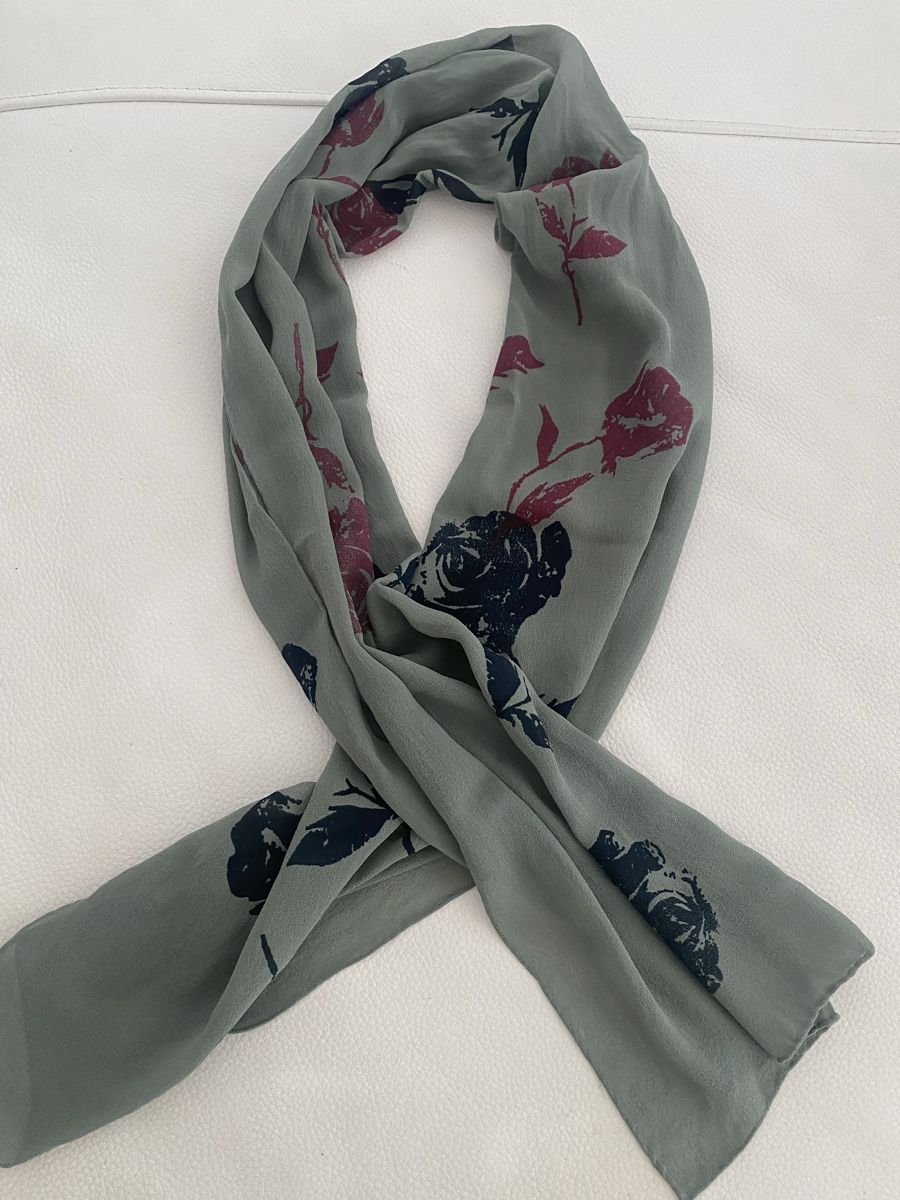 Foulard & Sciarpe: Seiden Schal 🌸 – Usato da Opfikon venduto da Luis144 4