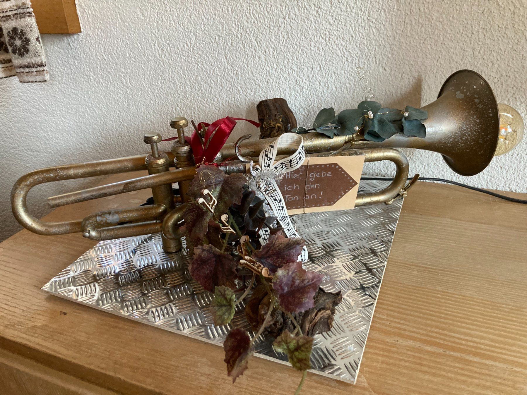 Instruments de musique: Alte Trompete umgemodelt – D'occasion à Bilten par Phirsch