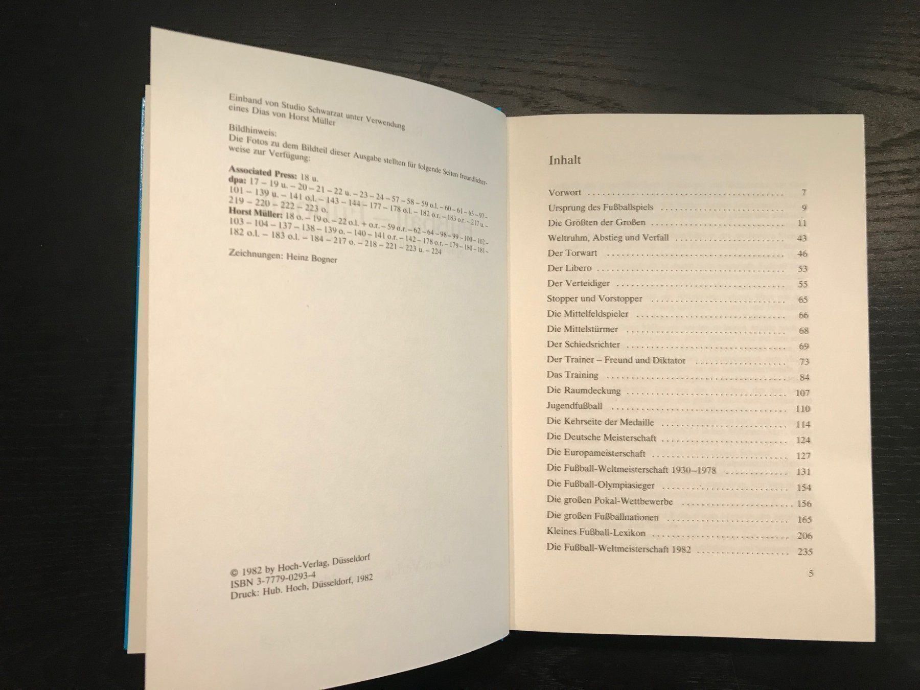 Livres: 2 Fussball Bücher, Berühmte Fussballstars und Trainer – Neuf (Voir description) à Emmenbrücke par DanielStulz62 2