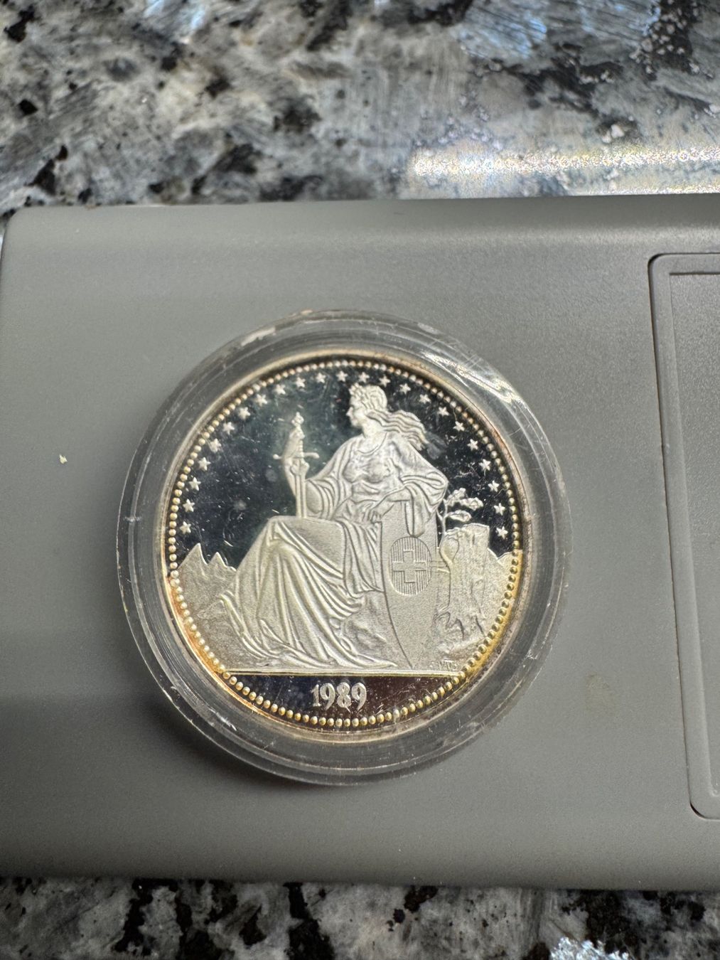 Tutti le monete: 1 Unze Silber mit Schloss Chillon 1989 – Nuovo (secondo la descrizione) da Bronschhofen venduto da pgds