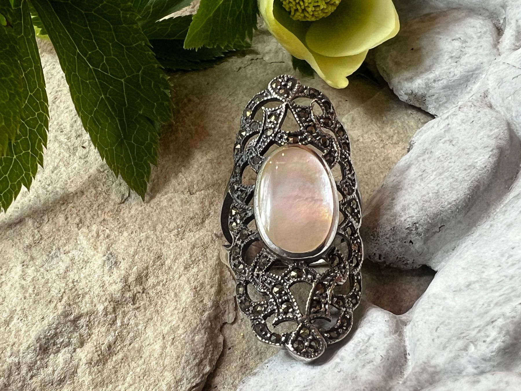 Anelli: Art Deco Ring lang i. Silber 925 m Perlmutter Markasiten 57 – Nuovo (secondo la descrizione) da Bern venduto da Jiffy 1