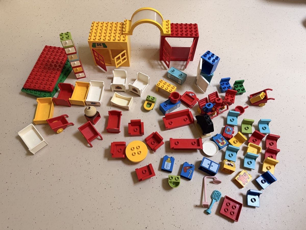 Lego Spielzeuge: Lego Duplo - Haus mit Einrichtung  – Gebraucht aus uster von amplid02 2
