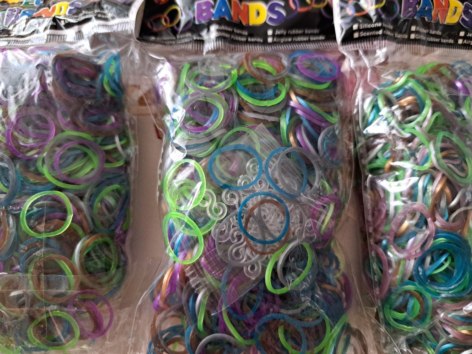 Bastelsets: Loombands/ Loom Bands Gummi – Neu und originalverpackt aus Uster von BellaBimbaQ 2