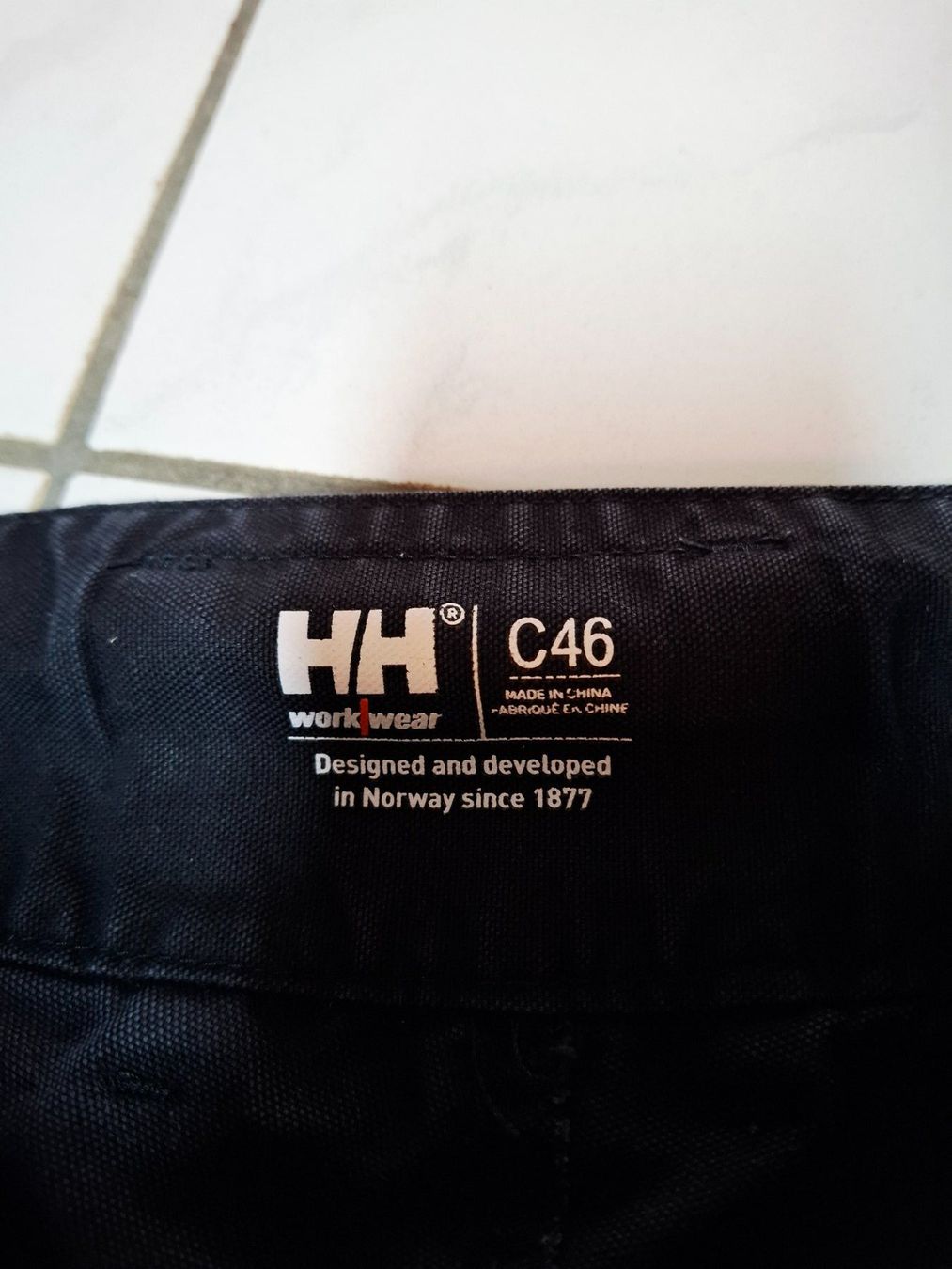 Helly Hansen Hosen: Schreiner - Arbeitshose – Gebraucht aus Lachen SZ von IRCOROJA 1