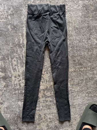Schwarze Sport Leggings, Grösse S - ideal für Herbst!