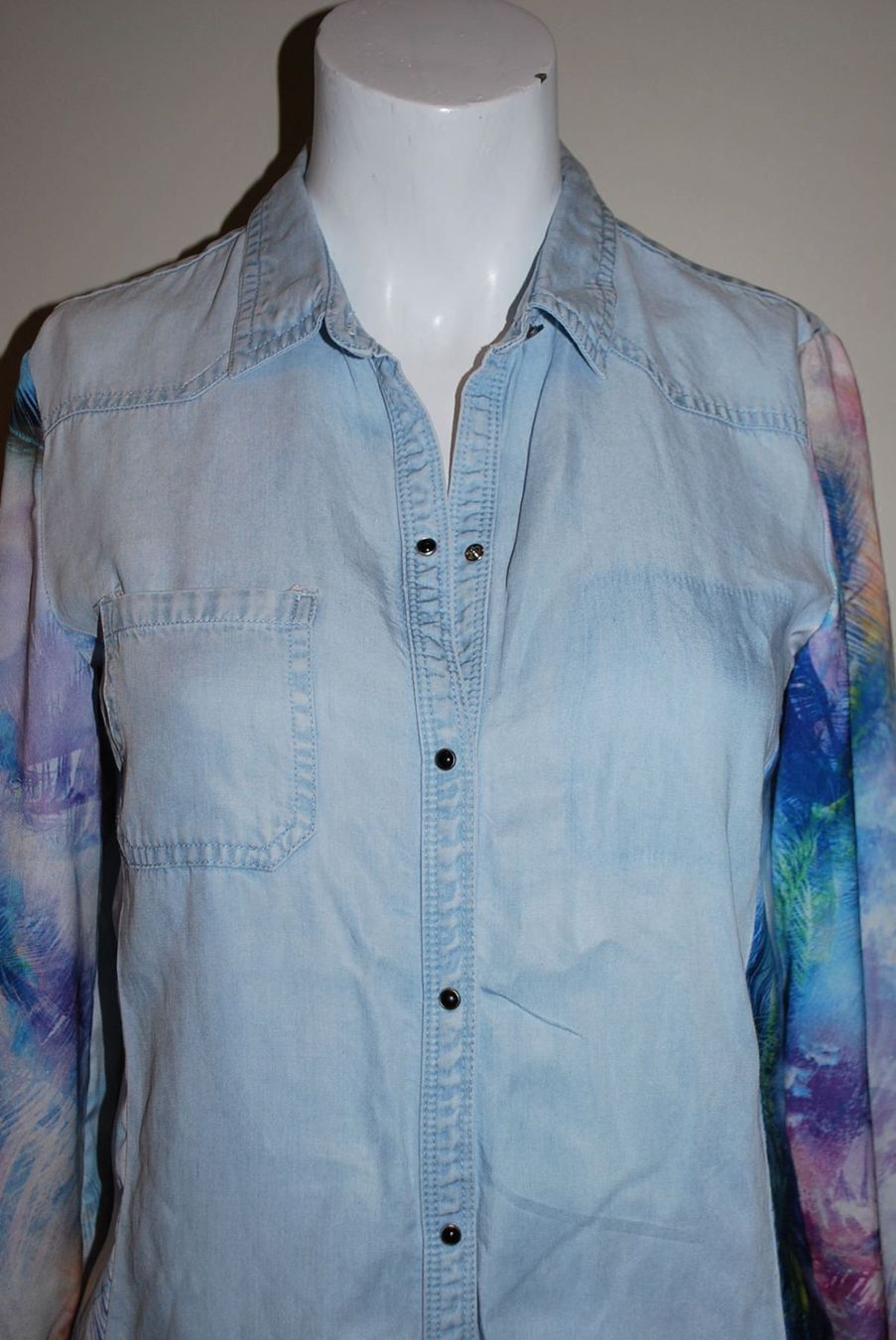 Zara Camicette: Chemisier ZARA Taille  XS – Usato da Cossonay-ville venduto da Super-Price-Quality 1
