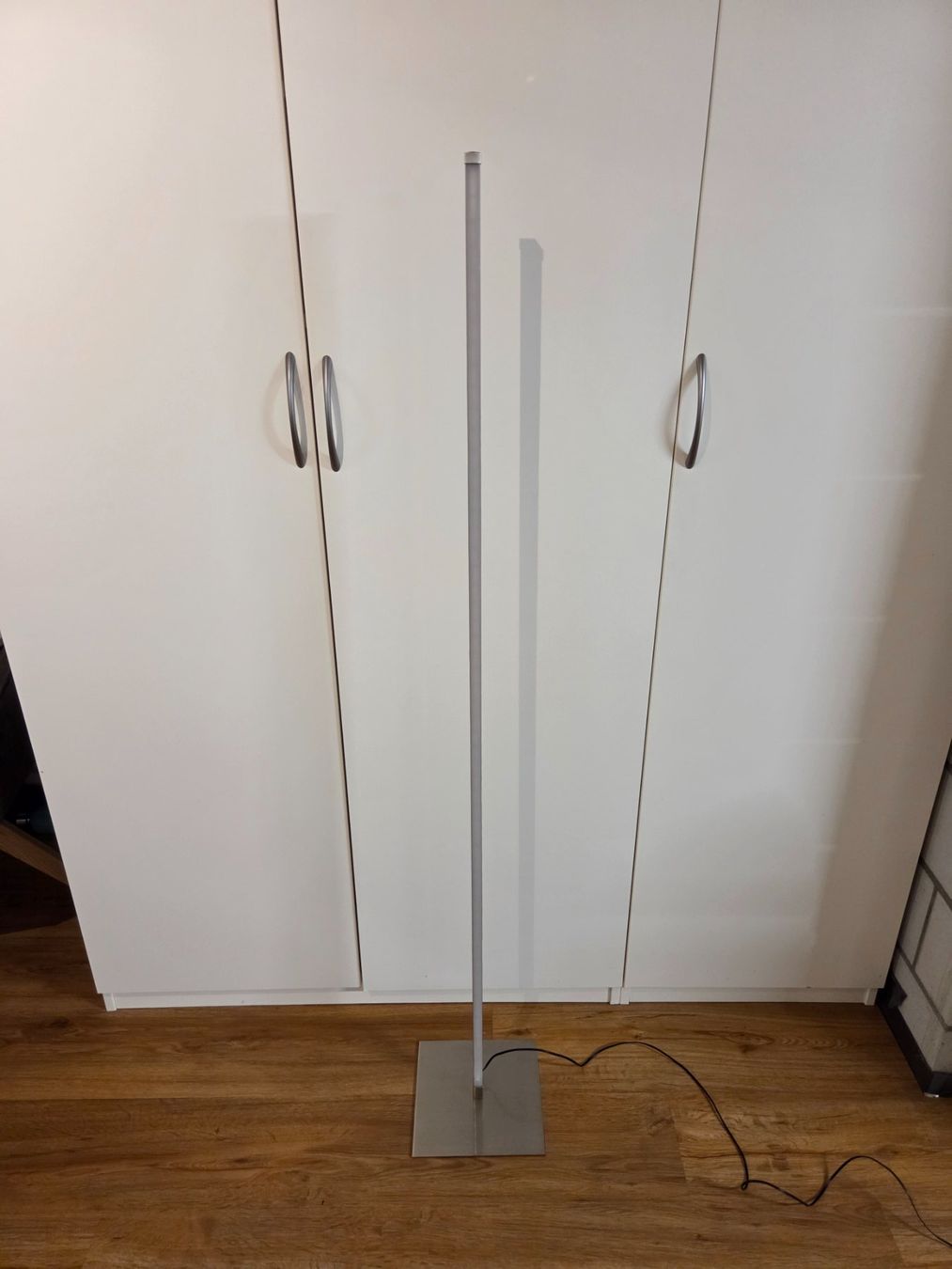 Lampes: 2x Stehleuchten LED – D'occasion à Grenchen par FipuStr91 4