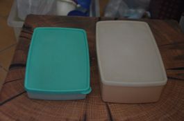 2 STUCK - BOITES TUPPERWARE