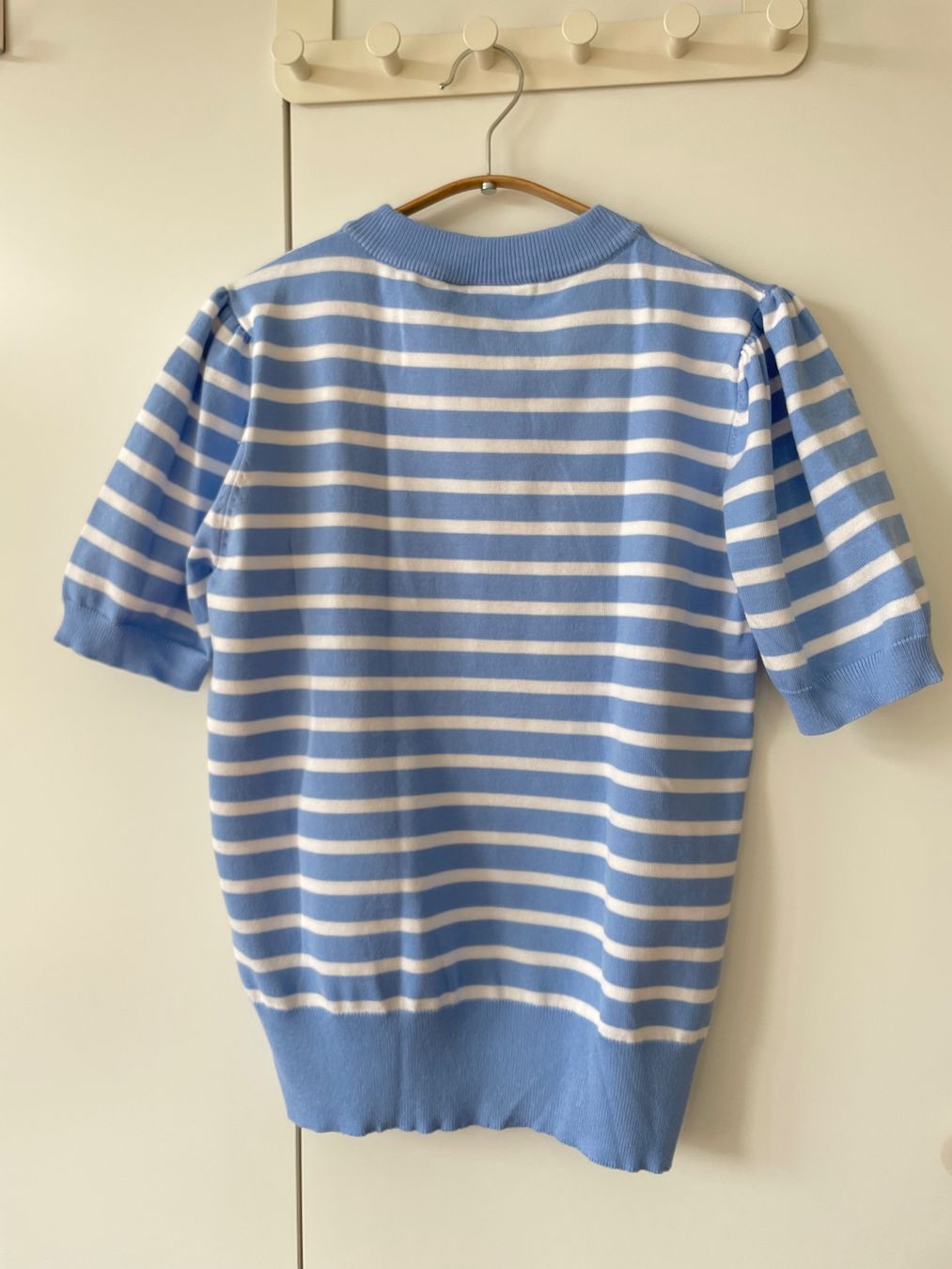 T-shirt: Saint Tropez Mila Strickshirt gestreift mit Puffärmeln Gr. M – Usato da Neukirch an der Thur venduto da bee88 3