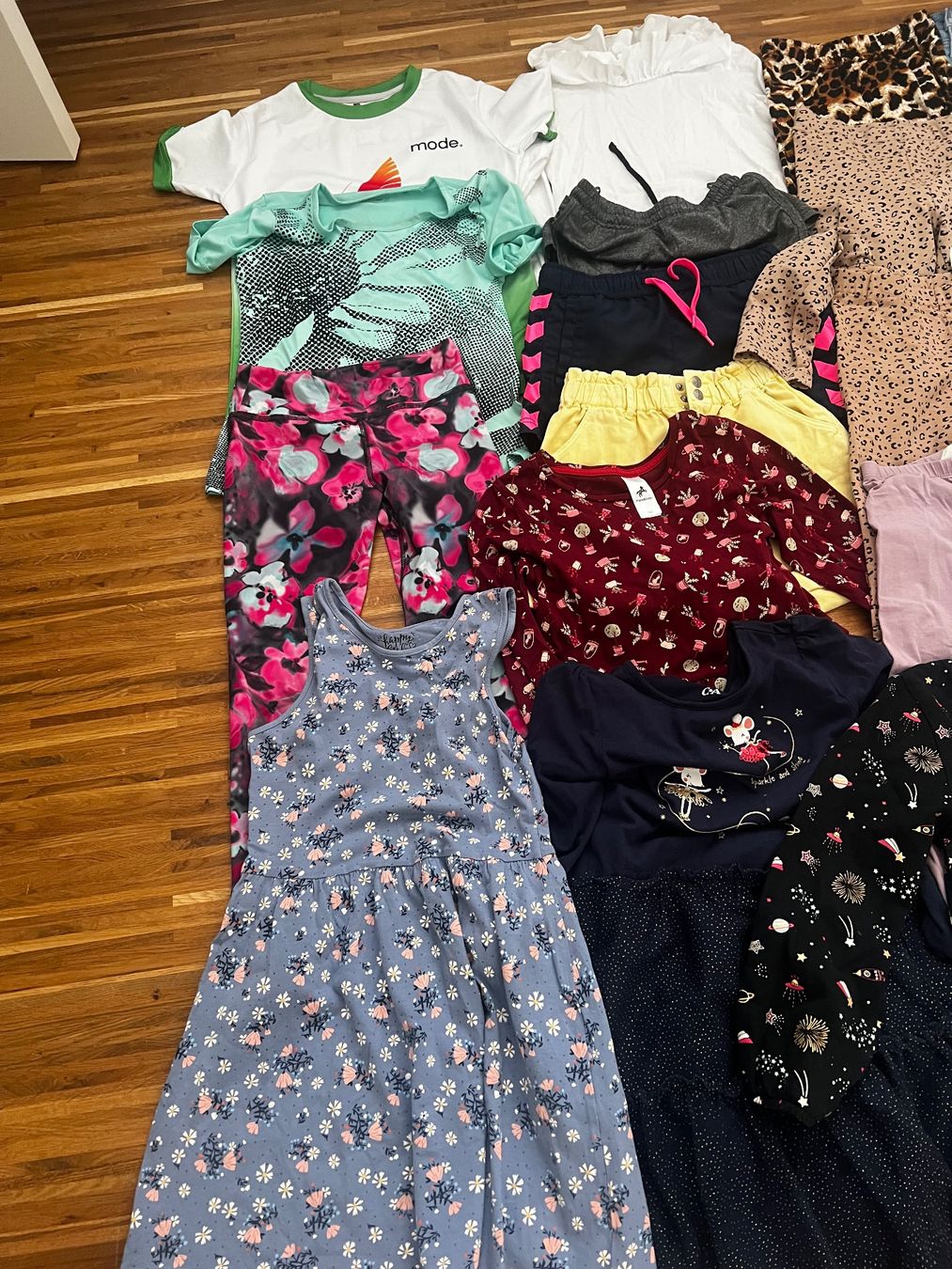 Lotti & Set di vestiti: Kleiderpaket Grösse 140 – Usato da Stans venduto da Fee81 1