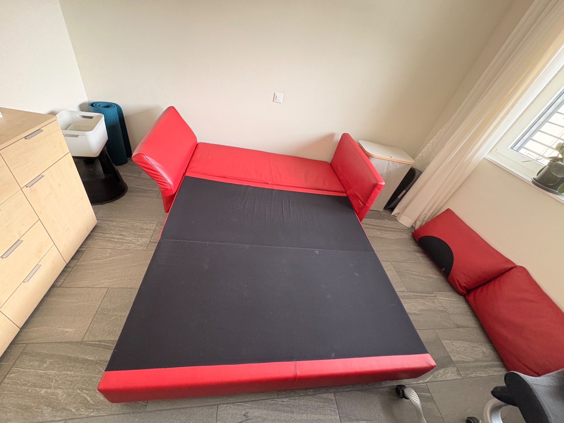 Divani: Rotes Leder Schlafsofa, 2-plätzig – Usato da Oftringen venduto da Snowmogli 5