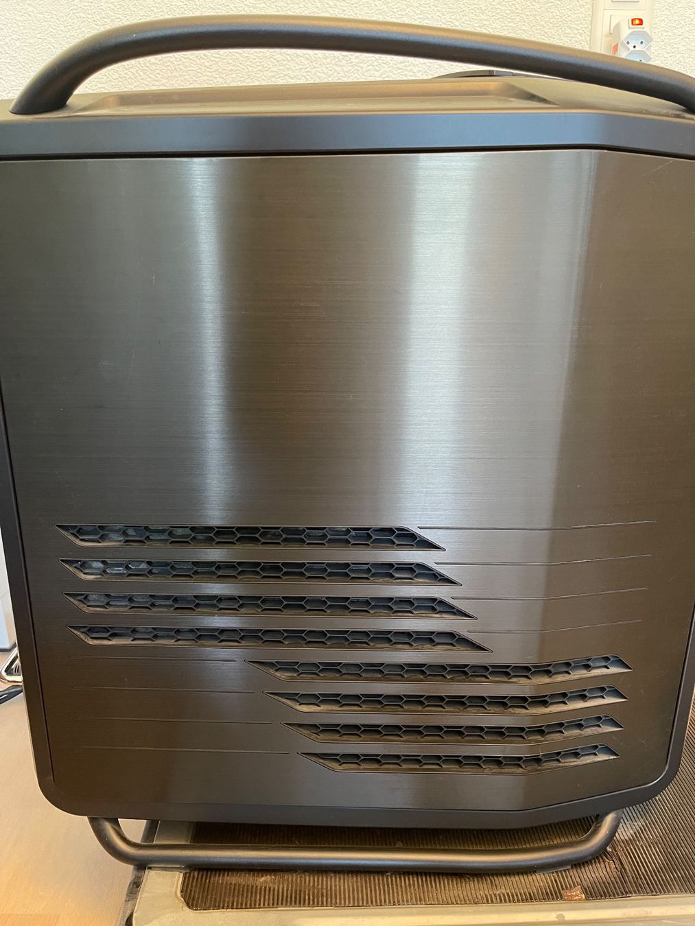 PC: Legacy High-End PC Server/Workstation – Usato da Steinmaur venduto da adnadn 1