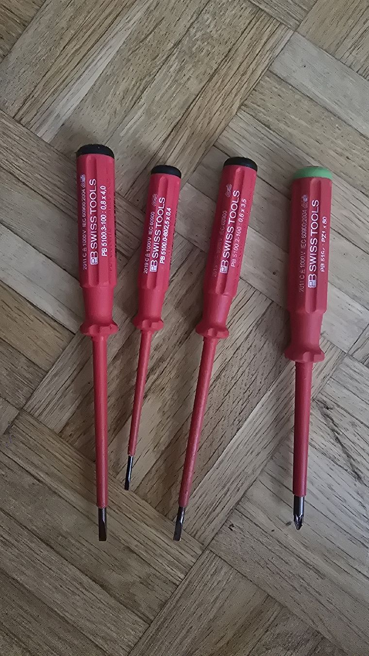 PB Swiss Tools Tous les outils: 4 Schraubenzieher Swisstools – D'occasion à Zürich par rolf290