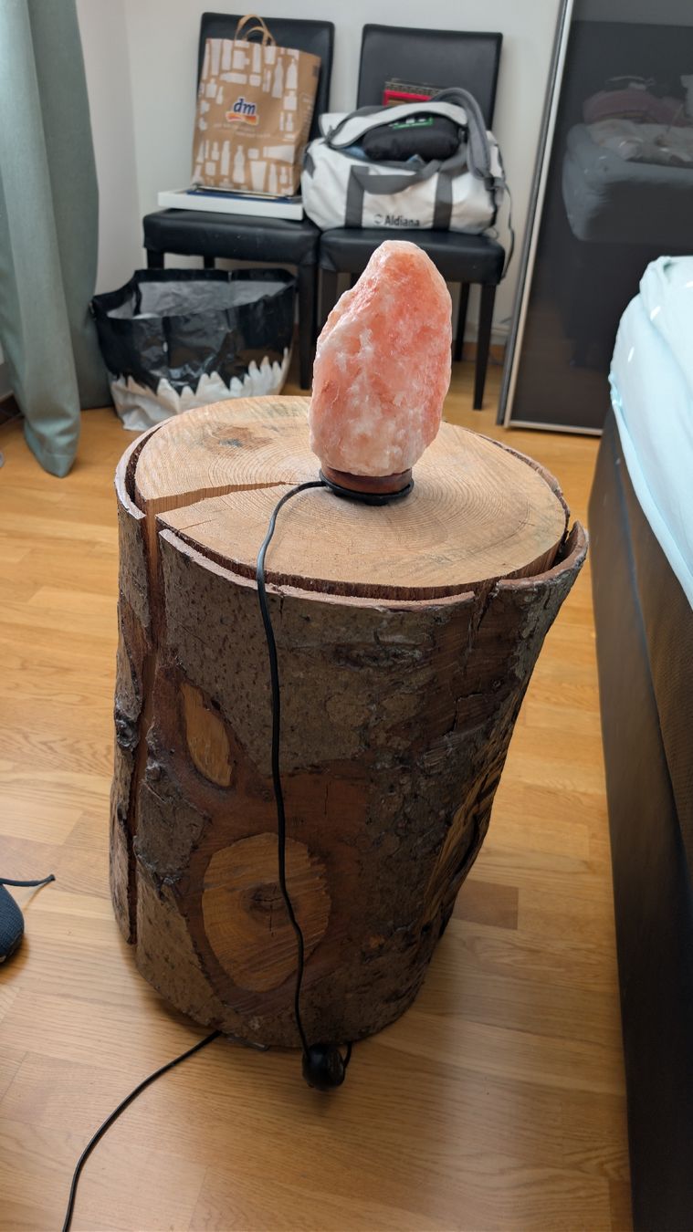 Comodini: Nachttisch Holz Baumstamm – Usato da Basel venduto da darko_mi 4