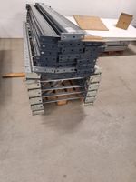 8 Regale zu verkaufen m. 9 Seitenelementen & 82 Längsträgern