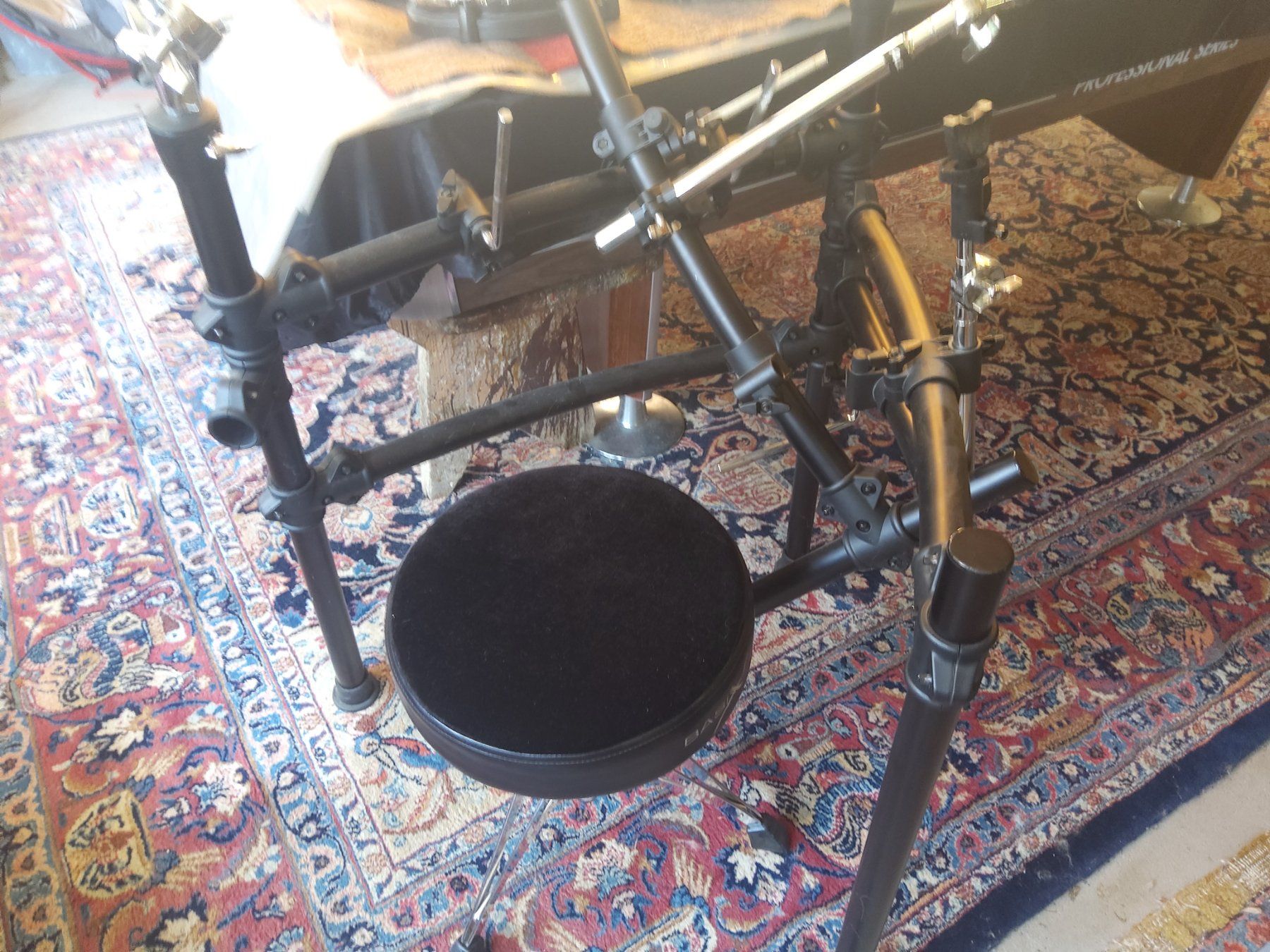 Alesis Strumenti musicali: E Drum Alesis DM10 Konvolut – Difettoso da Seengen venduto da Zippypuente 2