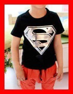 Superman T-Shirt Schwarz Silber Gr. 120 Superheld Fliegen