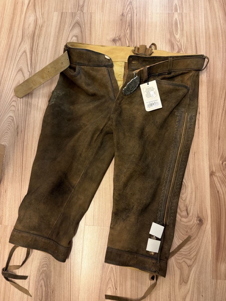 Pantaloni: Lederhose Gr. 50 NEU – Nuovo e nell'imballaggio originale da Künten venduto da Aswang