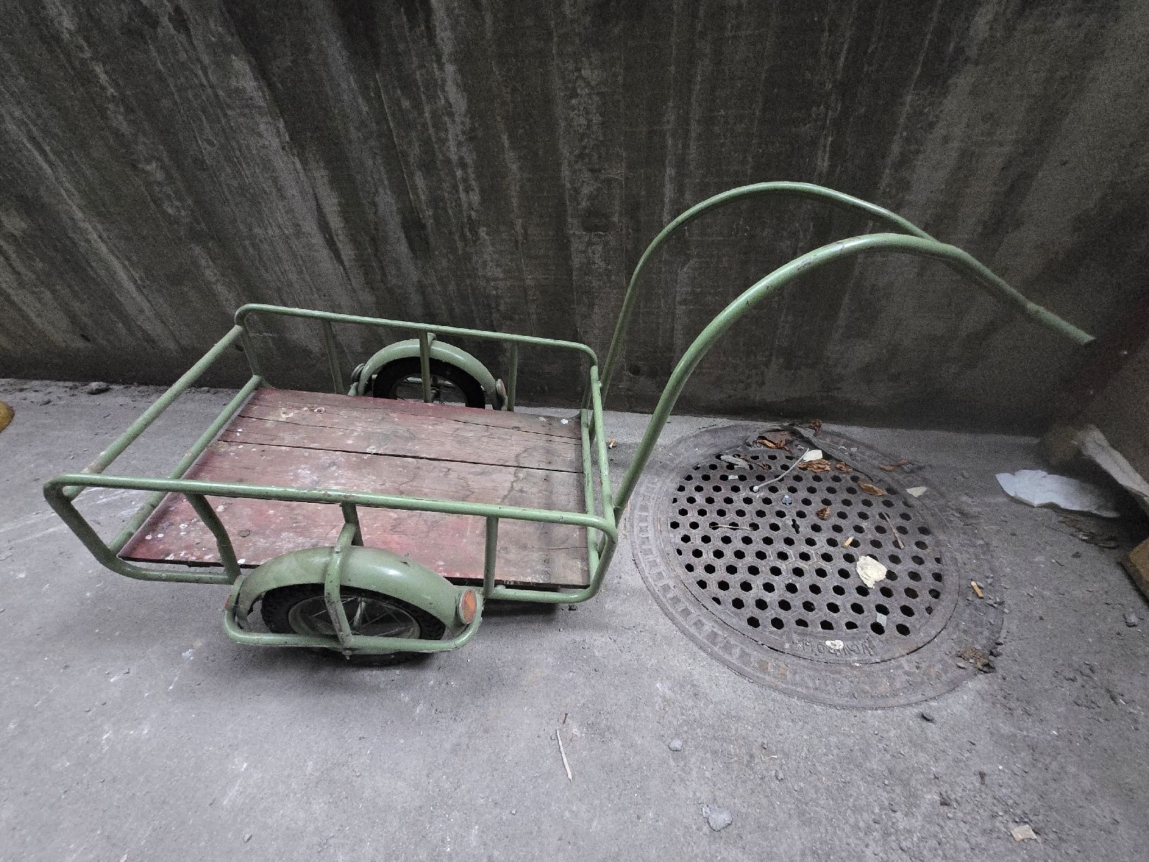 Anhänger: Velo oder Mofa Anhänger – Gebraucht aus Oberglatt ZH von albarpitsch 1