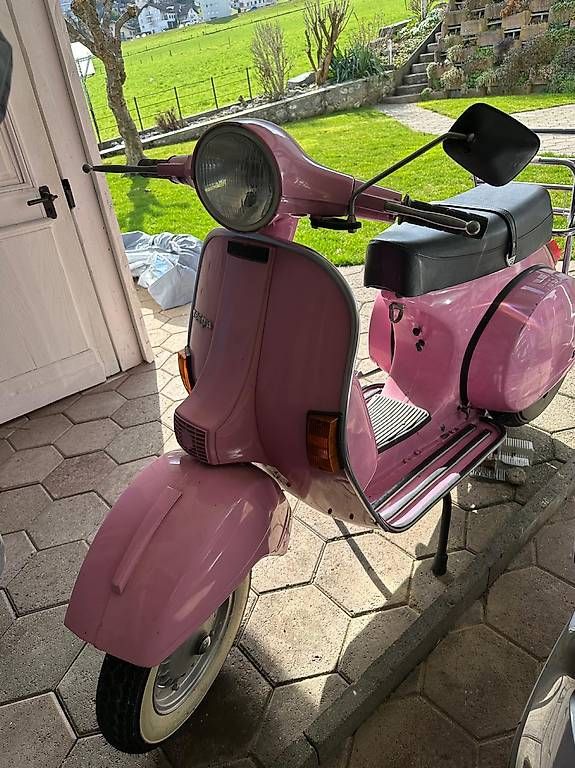 Strasse: Vespa defekt – Gebraucht aus Engelberg von Bump01 1