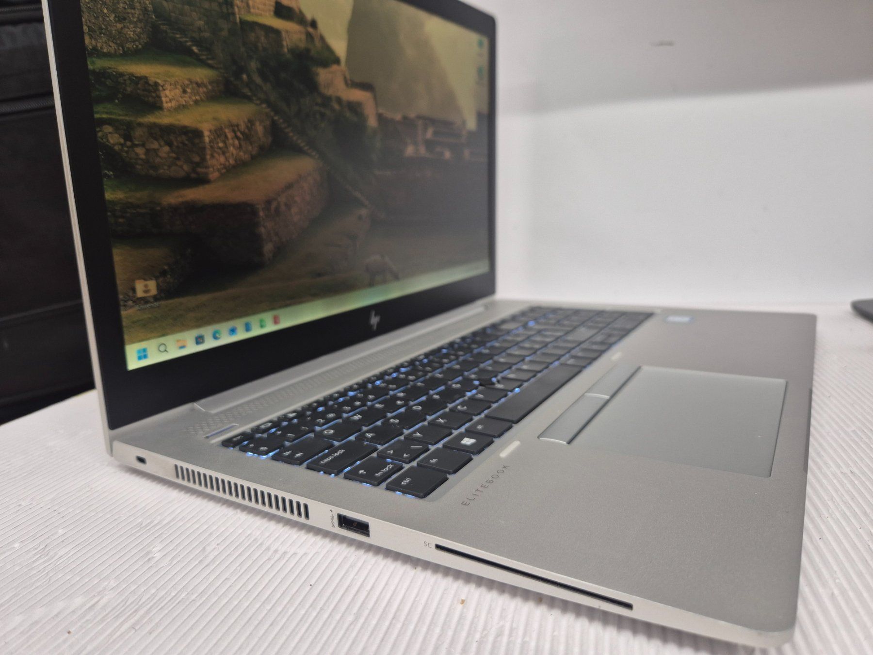 Hewlett Packard Notebook: HP Elitebook 850 G5 mit SSD + Win11PRO + Tasche + Docking – Usato da Sitterdorf venduto da Lenggi7 1