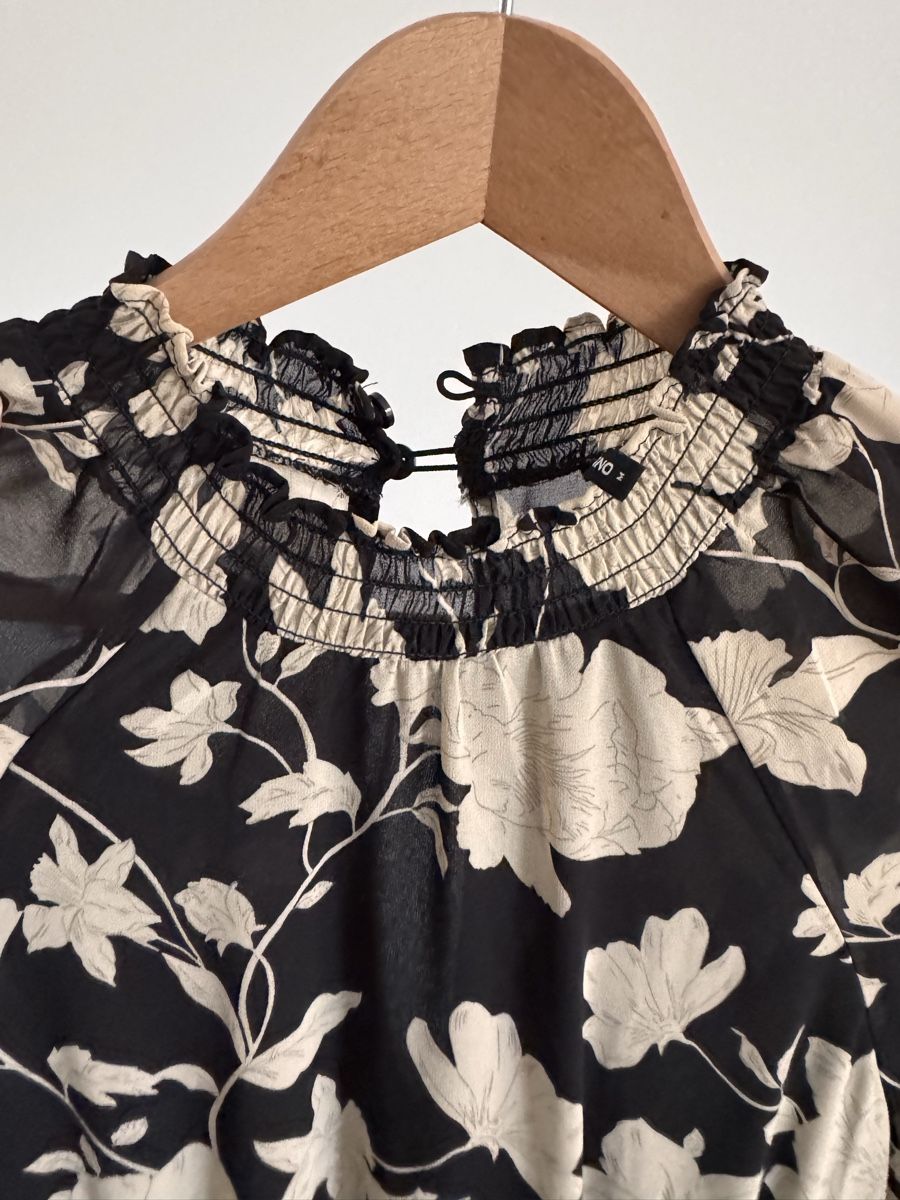 Kleider: Schönes Kleid von ONLY, Grösse M – Neu (gemäss Beschreibung) aus Sursee von ste_zr96 1