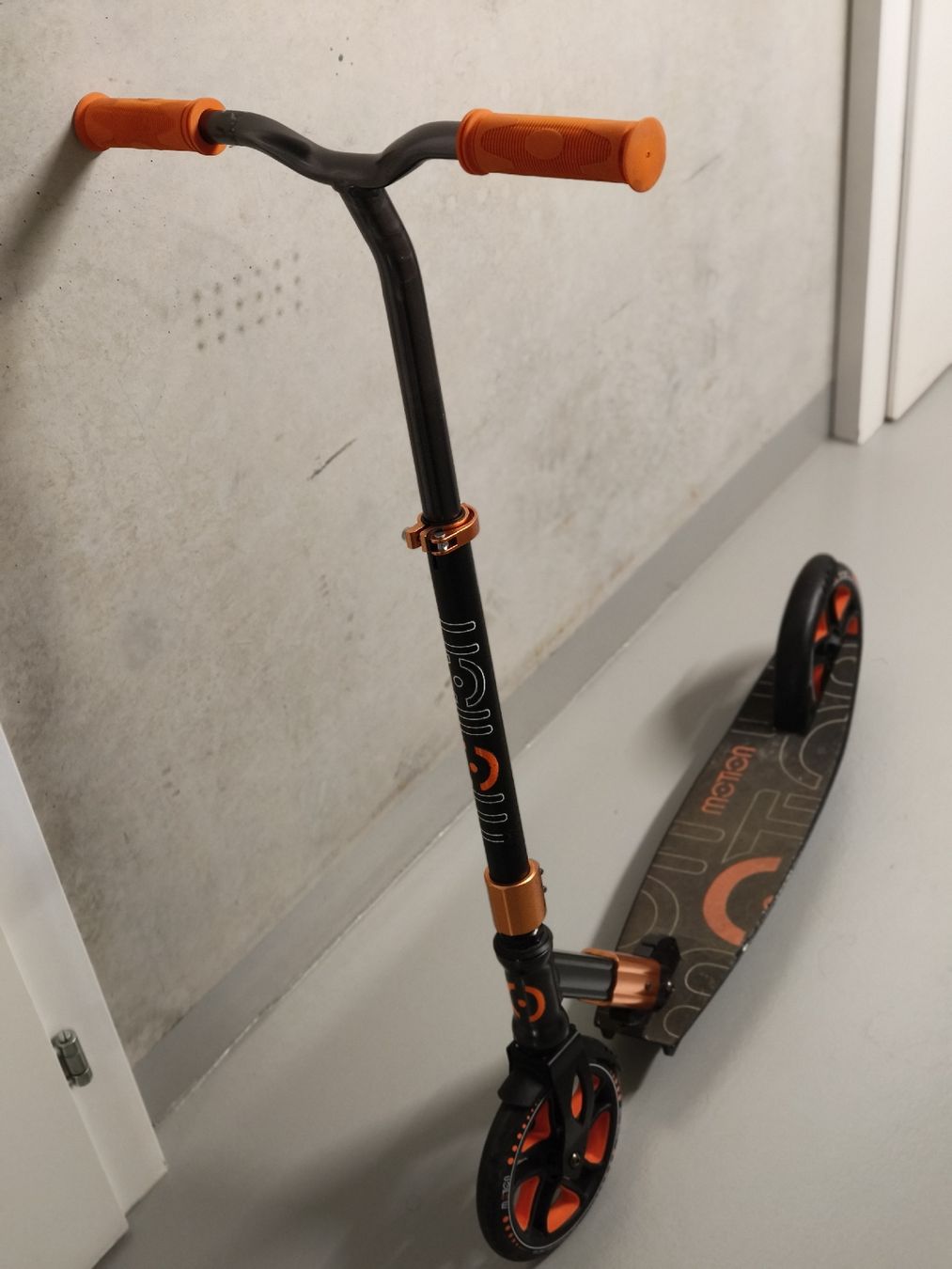 Veicoli per bambini: Motion Tretroller, gebraucht! – Usato da Aarau Rohr venduto da DOB78