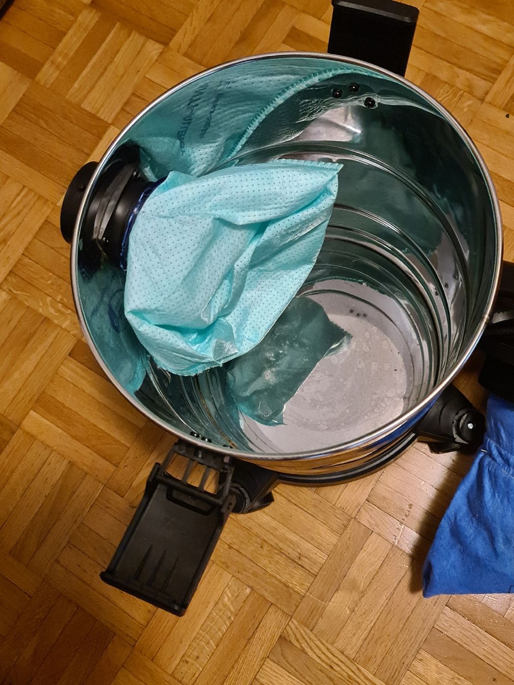Einhell Staubsauger & Zubehör: Einhell Nass-Trockensauger TC-VC 1820 S – Neu (gemäss Beschreibung) aus Thun von erh_fs86 2
