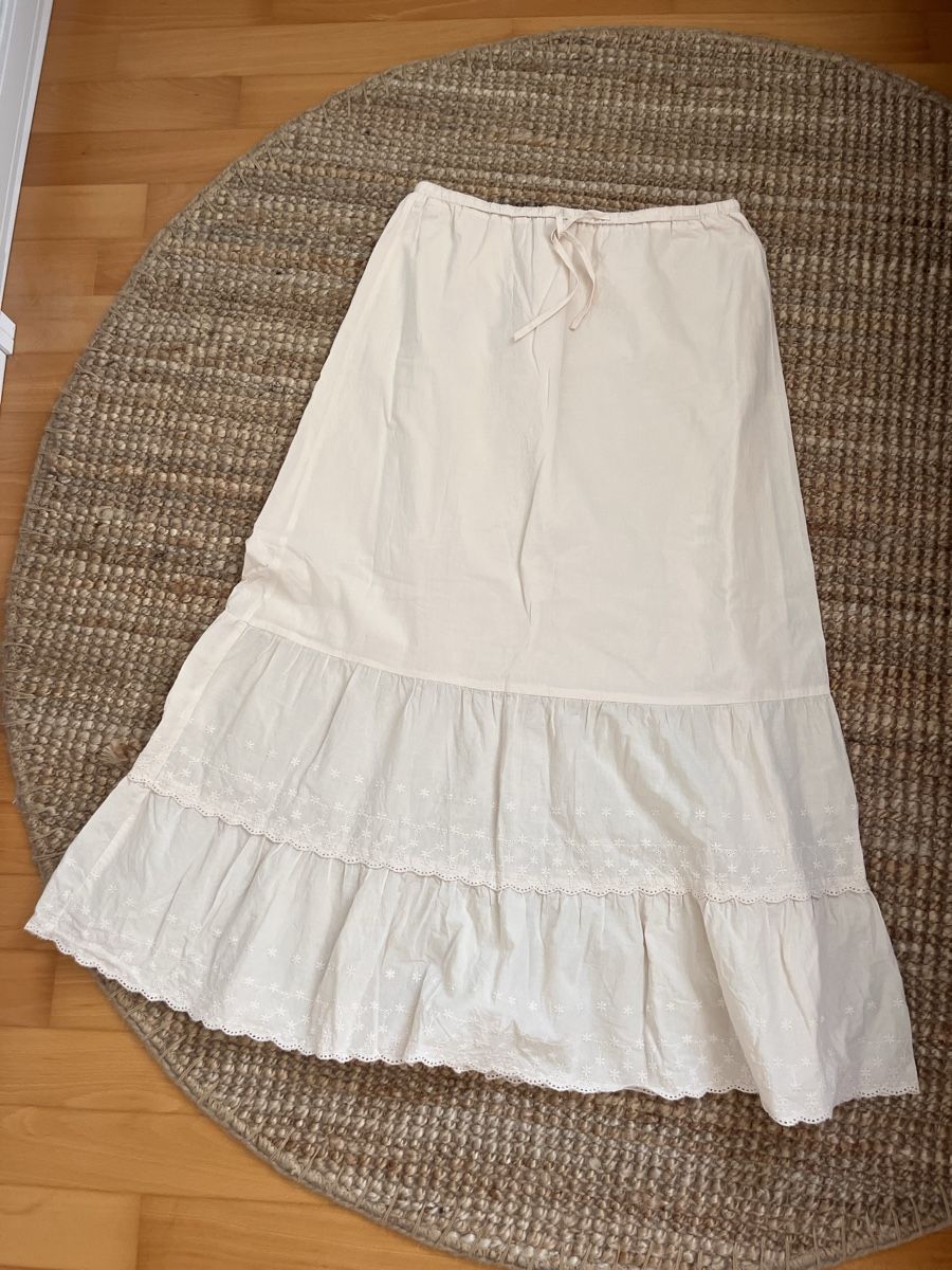 Brandy Melville Gonne: Maxirock Brandy Melville  – Usato da Neudorf venduto da wen_9jfq