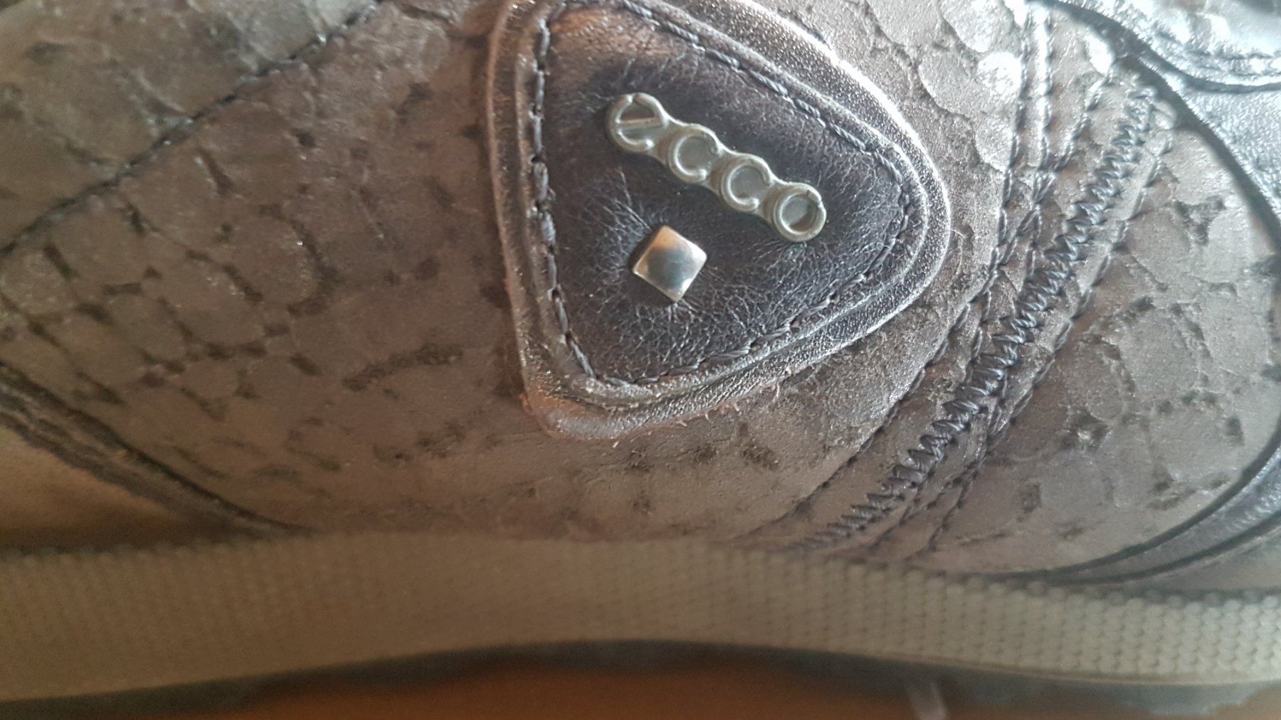 Ecco Scarpe da donna: Basket en cuir grandeur 39 marque Ecco – Usato da Villiers venduto da san_jn5w 5