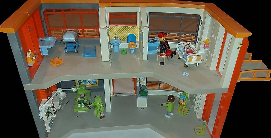 Giocattoli: Playmobile Klinik  – Usato da Balsthal venduto da lwa_hm2z 1