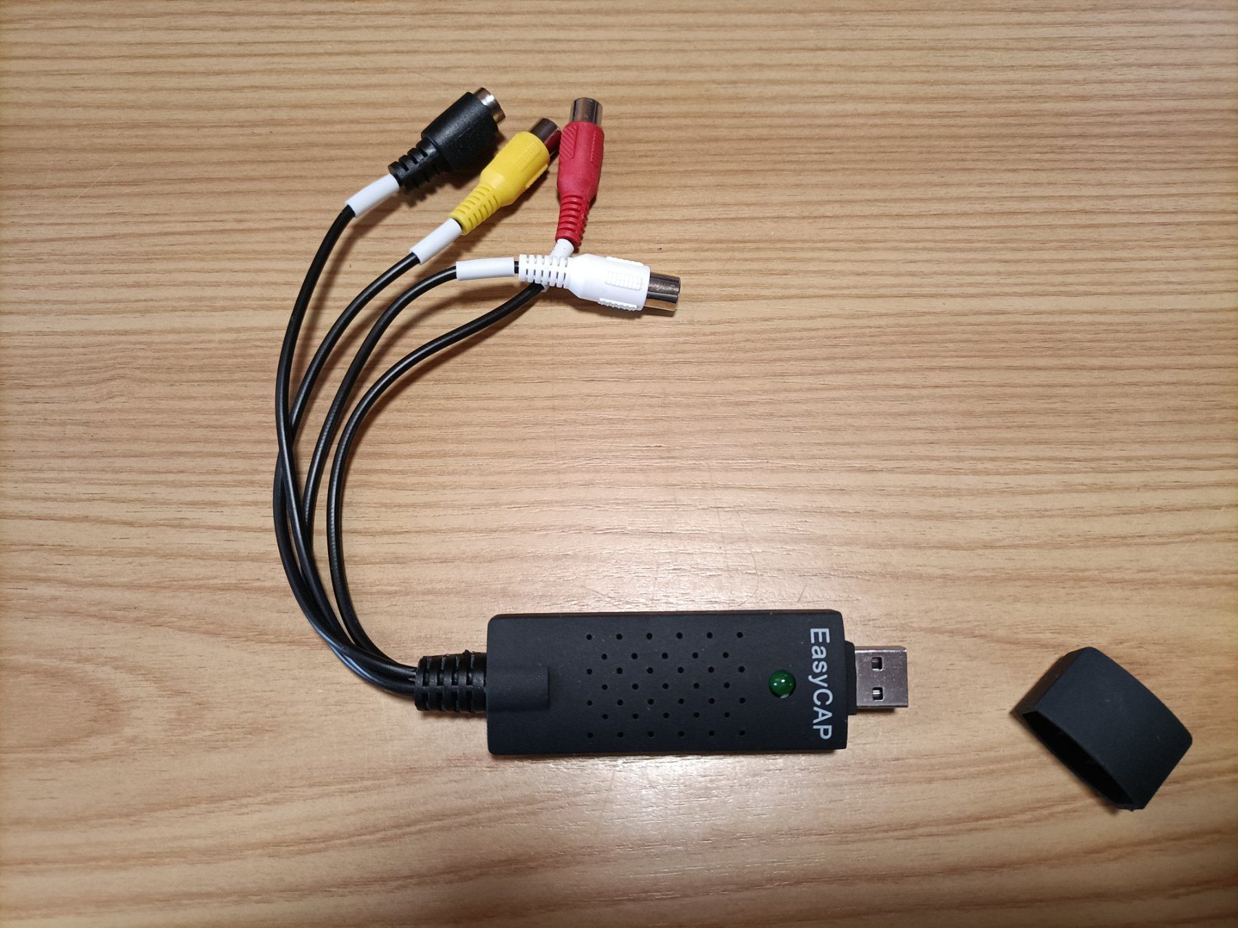 Convertitori: EasyCap USB 2.0 Video Grabber Adapter VHS Digitalisierer – Usato da Schöftland venduto da Snacketti7 2
