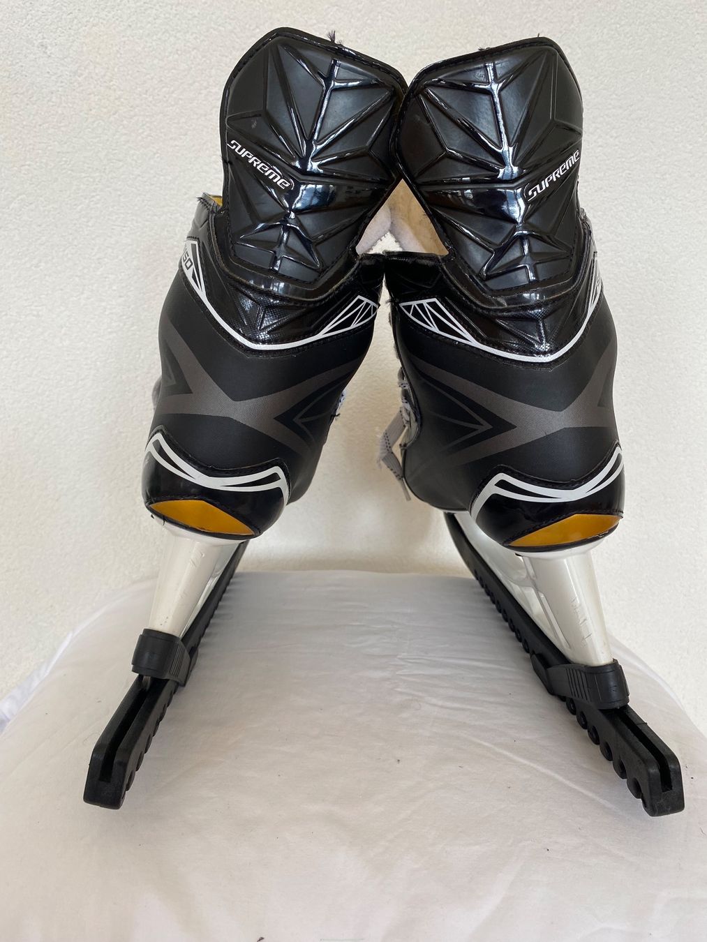Bauer Pattini da ghiaccio: BAUER SKATE GRÖSSE 43 – Usato da Zürich venduto da Fashionparade 1