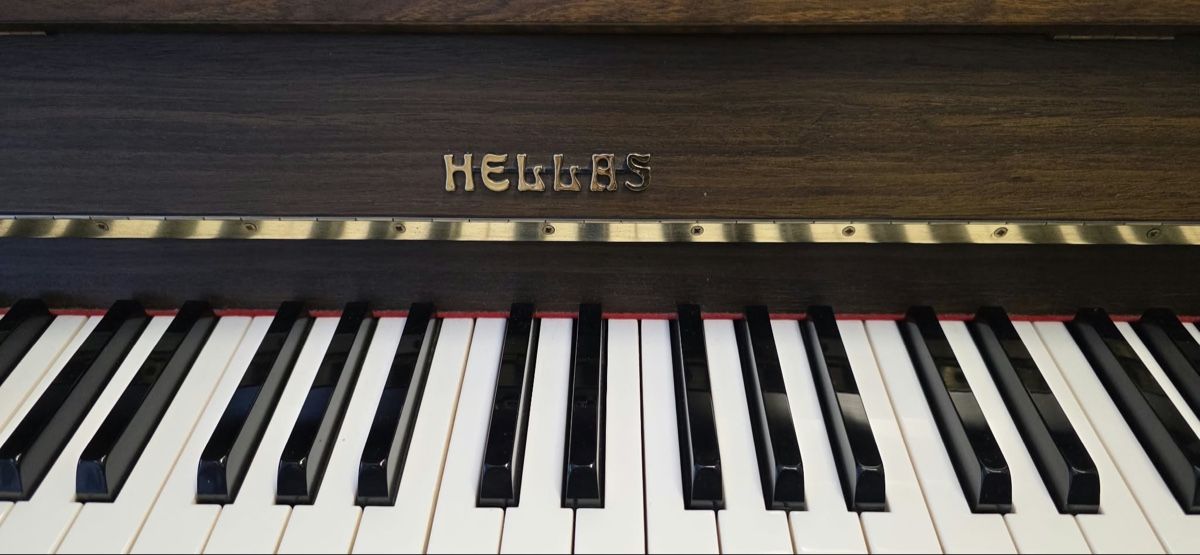 Musikinstrumente: Klavier  – Gebraucht aus Oetwil am See von NelOliveira 1