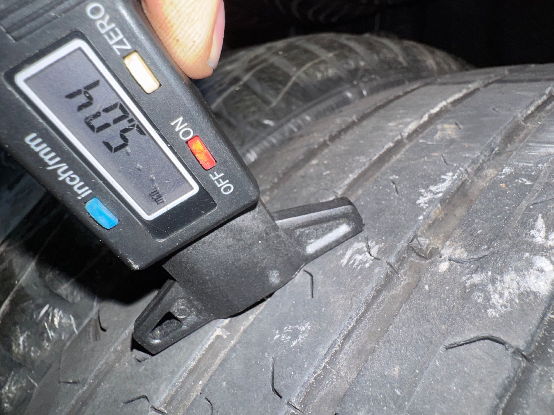 Continental Pneumatici & Ruote complete: 215/55R17 – Usato da Widen venduto da Dinero02 2