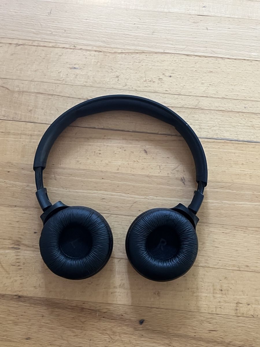 JBL Cuffie: JBL Bluetooth Kopfhörer schwarz – Usato da Bern venduto da fortuna021 1