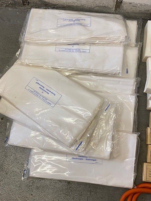 Kit di pronto soccorso: LOT VERBANDSMATERIAL  CH ARMEE – Usato da Chur venduto da silbermon 2