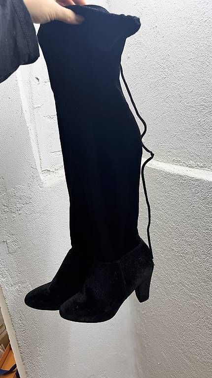 Scarpe da donna: Overknee Heels Schwarz Gr. 39 – Usato da Bern venduto da sshueli