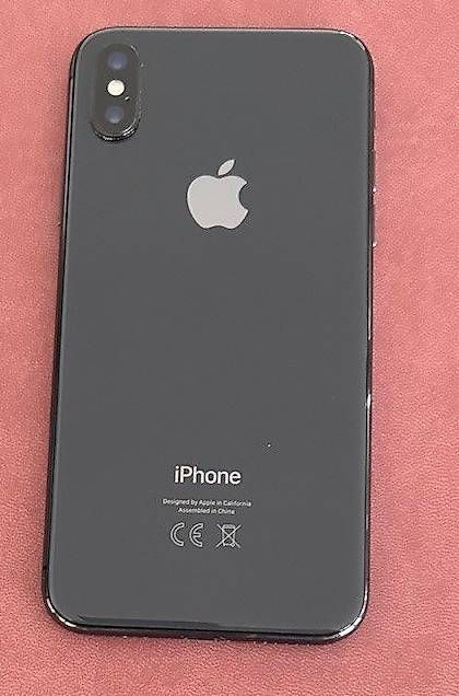 Telefoni cellulari / Smartphones: iPhone X 64GB Space Gray – Usato da Villnachern venduto da mooher 3