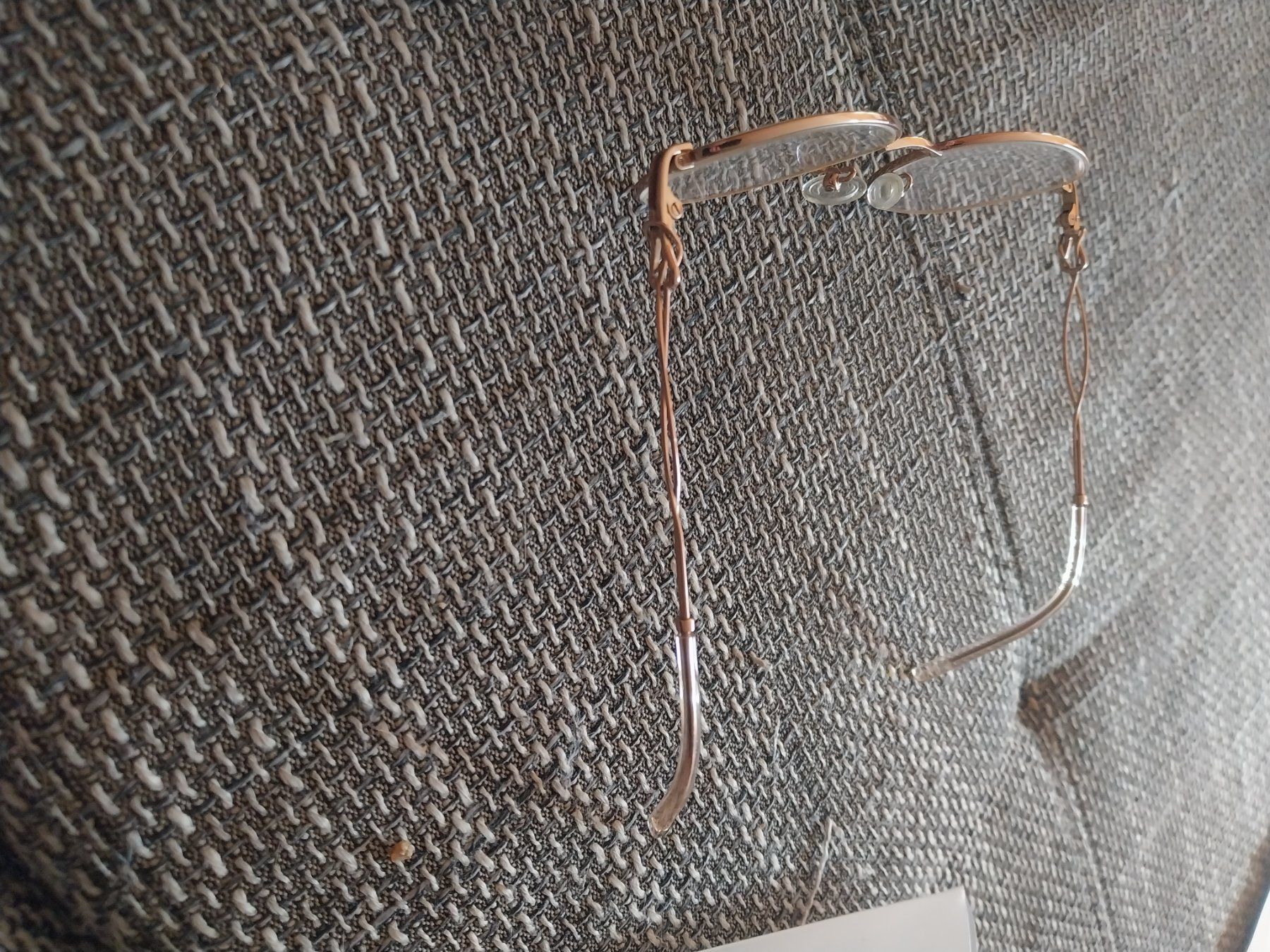 Lunettes & Verres: Brillengestell rosa und rosengold – D'occasion à Wil SG par neg_g2vg