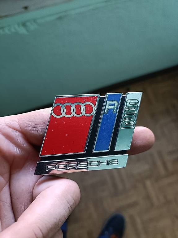 Tutti pezzi di ricambio auto: Audi Rs2 emblem – Usato da Bironico venduto da aut_v8ks
