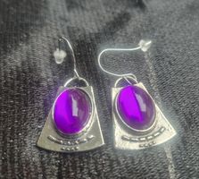 Orecchini con pietra viola nuovo