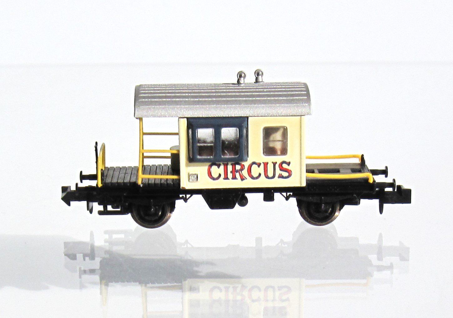 Hobbytrain Modelleisenbahnen: Hobbytrain/FischertraiNs 2002 Sputnik Circus Prototyp – Neu und originalverpackt aus Derendingen von Benfis