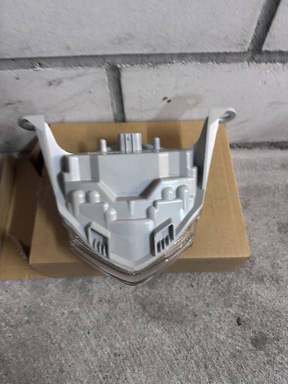 Alle Motorradersatzteile: Original Kawasaki Z750 Rückleuchte – Gebraucht aus Lostorf von Supra_1990 1