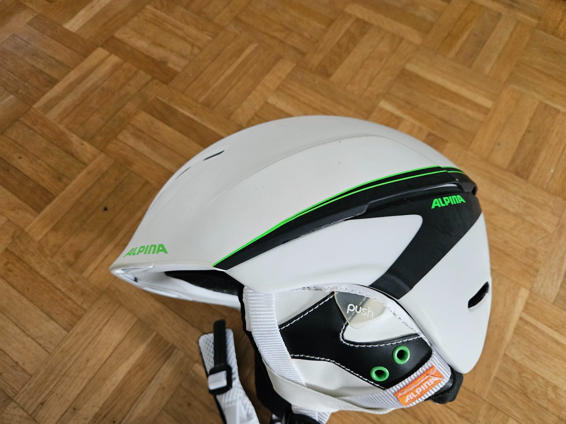 Caschi: Alpina Ski Helm Neu – Usato da Hombrechtikon venduto da JackBleacher